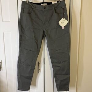 Knox Rose Dusty Olive Skinny Pants